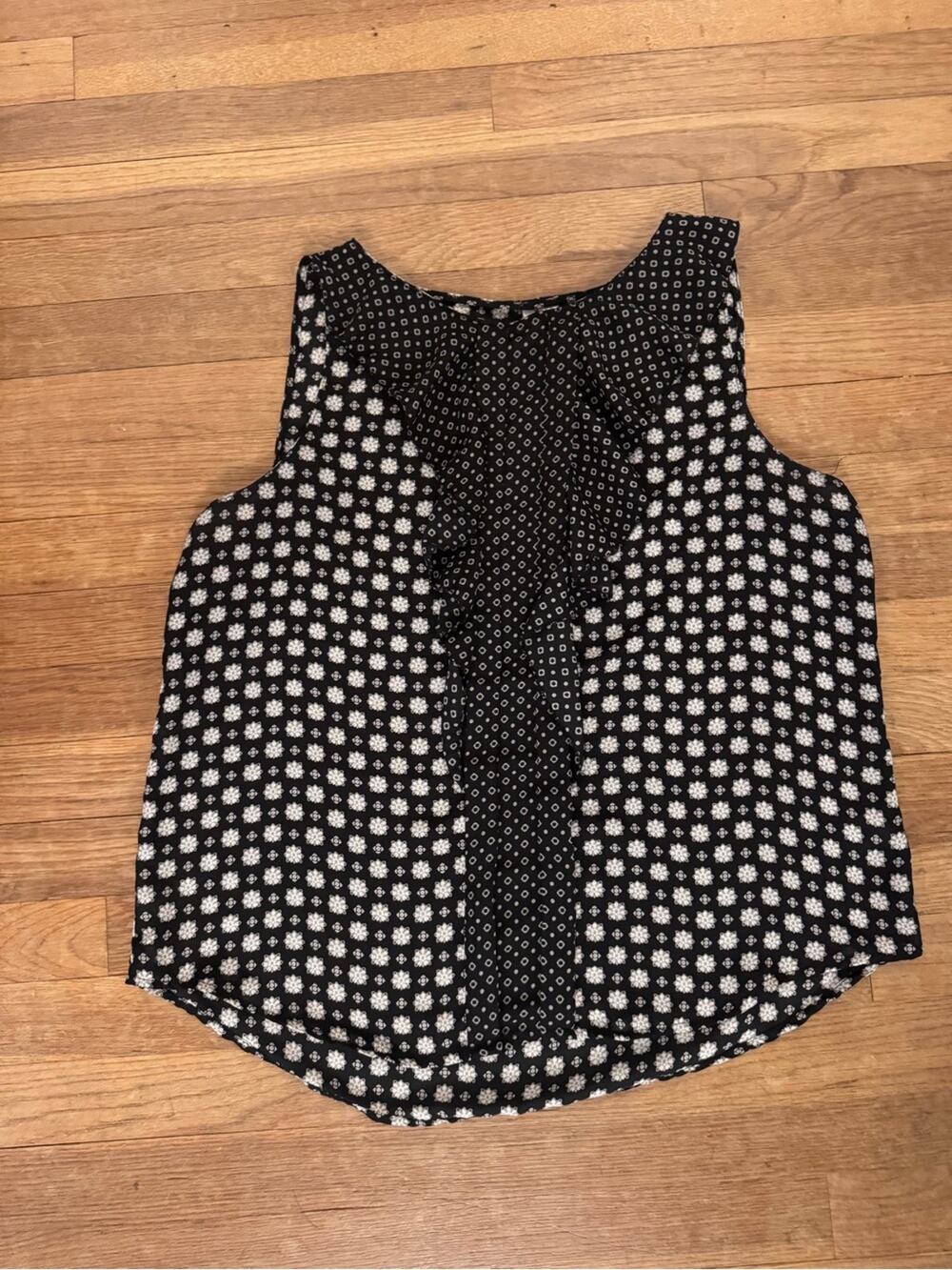 Elle Women's Black Geometric Floral Ruffle Shell Blouse - Size Large
 b85